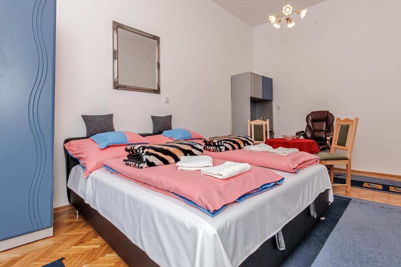 Arany Csillag Apartman Erlau Exterior foto